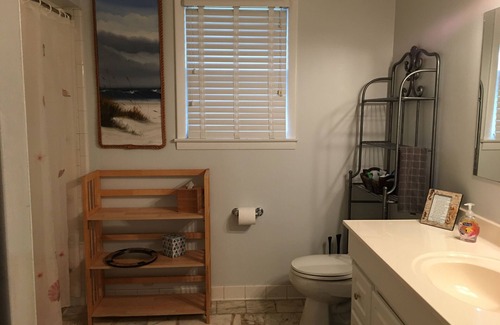 Hillwood House | West Nashville neighborhood, green, quiet, 10 min to downtown