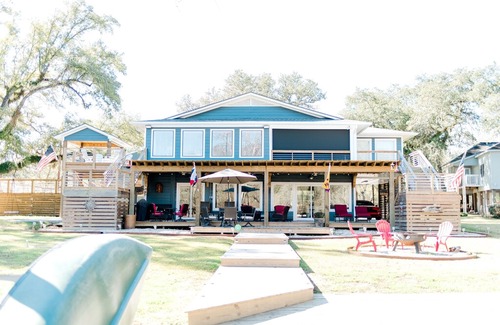 Mermentau House | West River Bend Bed & Breakfast A Cajun Cutural Experience