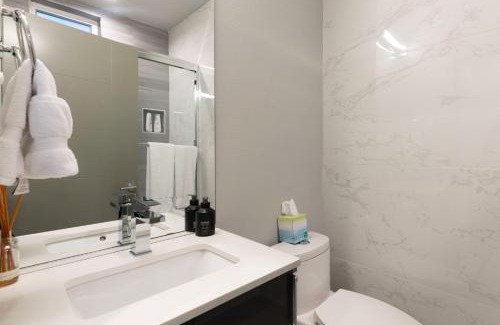 Fairmount Park House | West Seattle - Mins to Downtown!