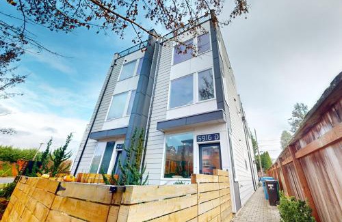 Fairmount Park House | West Seattle Urban Oasis