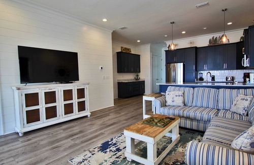 Gulf Shores House | West Side Cottages Unit CC - Beach~ Food~ & True Southern Hospitality! Discover