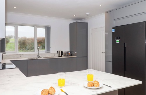 Northlew House | WEST VIEW, pet friendly, with a garden in Hatherleigh