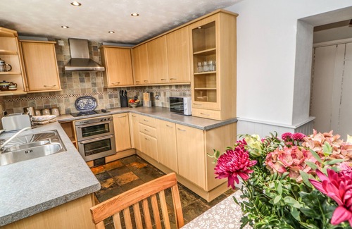 Melmerby Cottage | WEST VIEW, pet friendly, character holiday cottage in Ripon
