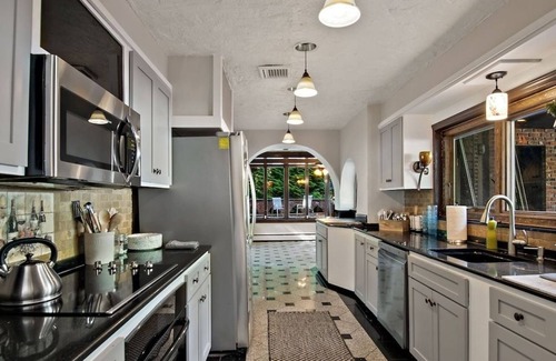 Coffeyville House | Westchester Castle Ossining