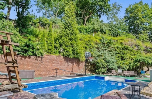 Coffeyville House | Westchester Castle Ossining