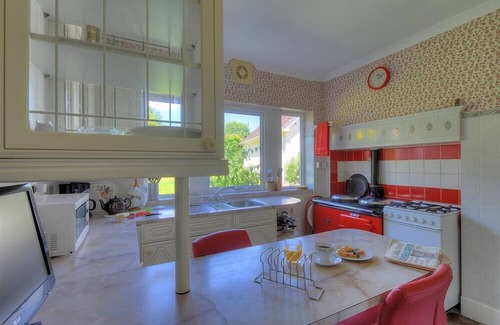 Seaton House | WESTDALE EDGE, family friendly, with a garden in Seaton, Devon