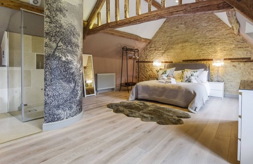Cockleford Cottage | Westerleigh Cottage - sleeps 4 guests in 3 bedrooms