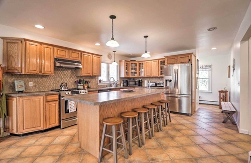 Westerly House | Westerly Vacation Home: Town Beach Access