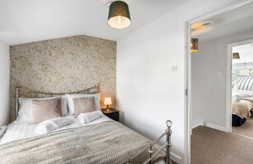 Brighton House | Western House - Sleeps 11 - 2 Bath - Free Parking