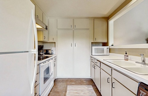 Sun Valley Condo | Western-Style Condo with Free WiFi & Shared Hot Tub/Pool/Tennis - Walk to Slopes