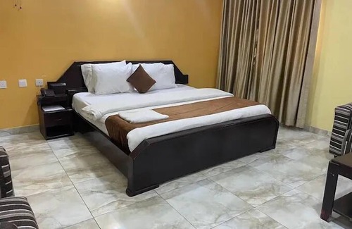 Ede Hotel | Western Sun Suites and Event Centre