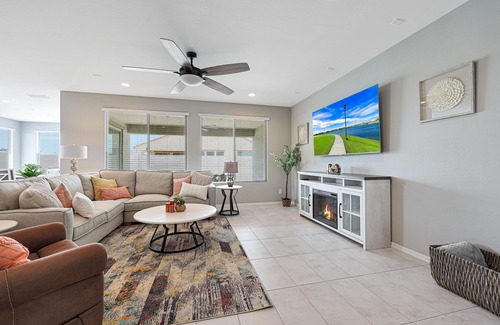 Glendale House | Westgate Gem – 4BR Pool Home Near Shopping & Sports!