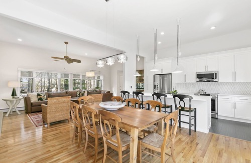 Westhampton House | Westhampton 5 Bedroom Escape w/gunite pool, new hot tub and har-tru tennis