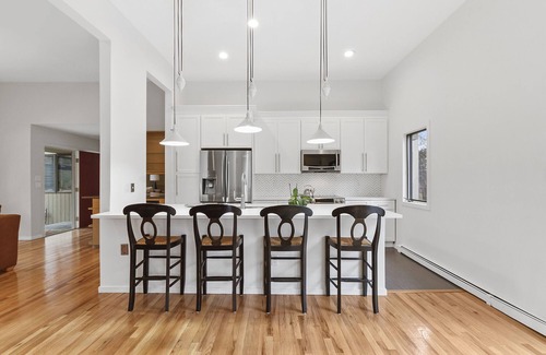 Westhampton House | Westhampton 5 Bedroom Escape w/gunite pool, new hot tub and har-tru tennis