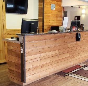 Strathmore Hotel | Westlake Inn