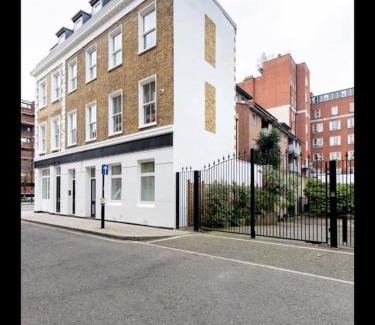 Pimlico Apartment | Westminster 2 Bedroom apartment with AC sleeps 5