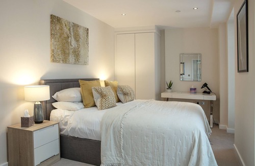 Vincent Square Apartment | Westminster two bed two bath