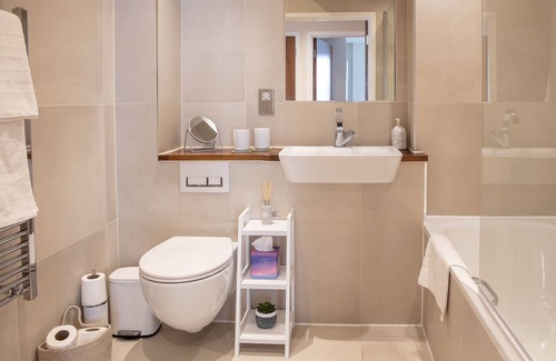 Vincent Square Apartment | Westminster two bed two bath