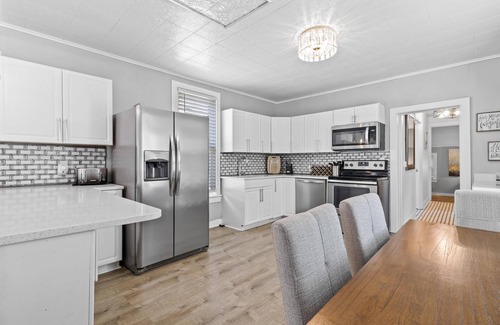 Westport House | Westport Hideaway - Minutes to Westport! Private Parking + Pet Friendly