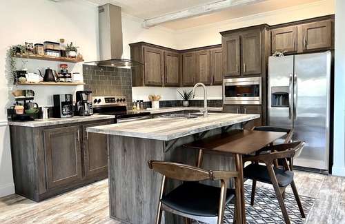 Dunnellon House | Westy's Boho Bungalow @ Rainbow River. Tranquil River Getaway!