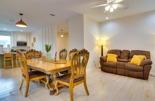 Brownsville House | WFH-Friendly Brownsville Home with Private Patio