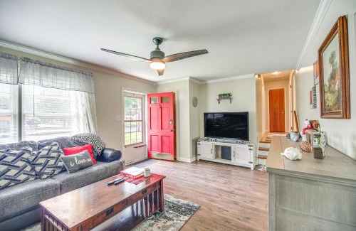 Newport News House | WFH Friendly Family Retreat in Newport News!