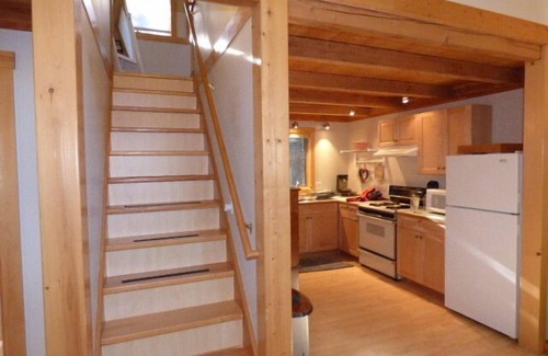 Juneau Cottage | Whale Song Cottage-Private and CozynCBJ1000044
