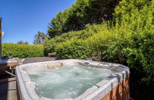 Depoe Bay House | Whale Watch Lookout