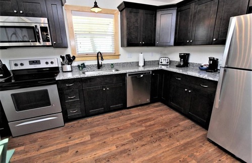 South Nags Head Cottage | Whalebone Oceanside 3 Bedroom Cottage A