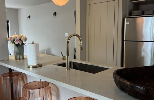 Wellington House | Wharf House in Prince Edward County - Pet Friendly