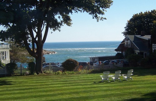 Ogunquit Cabin | Wharf Lane Cottage-- Best location in Ogunquit!