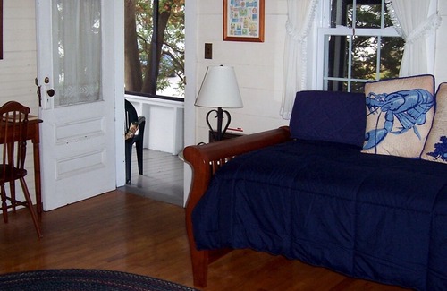 Ogunquit Cabin | Wharf Lane Cottage-- Best location in Ogunquit!