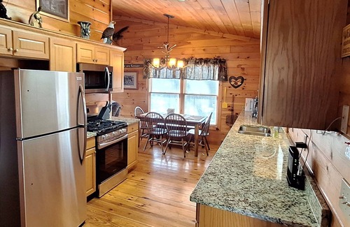 Blue Ridge Cabin | WHAT A VIEW from the HOT TUB!