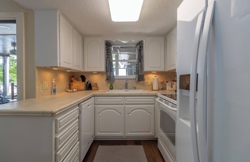Hot Springs Village House | What-A-View HSV - Serene Lakeside Town Home