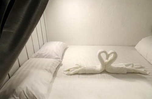 Chang Moi Hostel | What's Up Chiang Mai