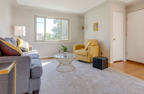 Edgewater House | Wheat Ridge Home ~ 4 Mi to Downtown Denver!