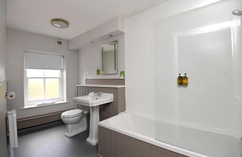 Baslow Hotel | Wheatsheaf, Baslow by Marston's Inns