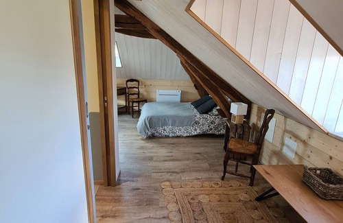 Briare Bed & Breakfast | Wheelchair Accessible Room with Canal Views, Pets Allowed