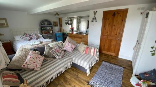 Saltburn-by-the-Sea House | Wheelhouse - Grinkle Bell Cottage