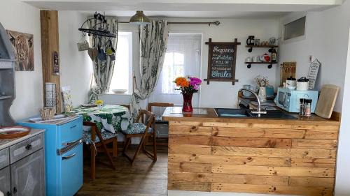 Saltburn-by-the-Sea House | Wheelhouse - Grinkle Bell Cottage