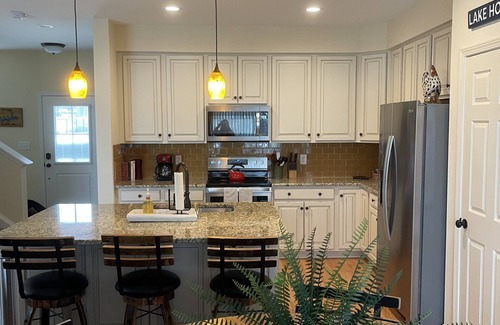 Eatons Crossing House | When location is everything, you can’t beat Perched at the Pointe!