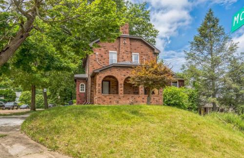 Wilkinsburg House | Where Classic Charm Meets Modern Serenity