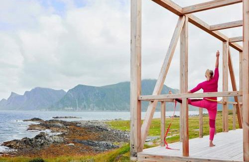 Flakstad Apartment | where the ocean meets land