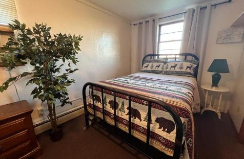 Bonesteel Hotel | Whetstone Bay Lodge