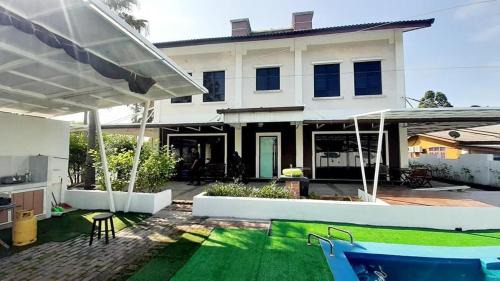 Chukai House | WHG Homestay, Paya Berenjut Kemaman
