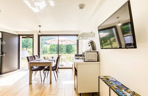 Gages House | While swimming in the garden pool, watch the animals in the adjacent wildlife enclosure.