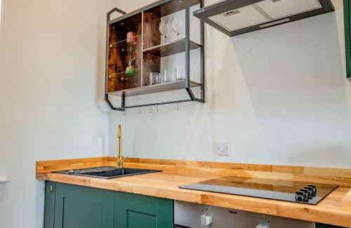 Pontrilas Apartment | WhiskAwayStays Foregate Studio no 6