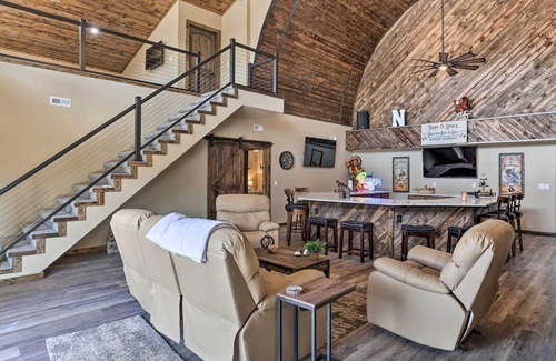 Deadwood House | 'Whiskey Barrel Ranch' w/ Grill & Fire Pit!