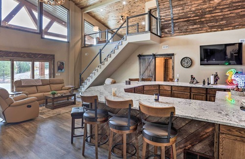 Deadwood House | 'Whiskey Barrel Ranch' w/ Grill & Fire Pit!