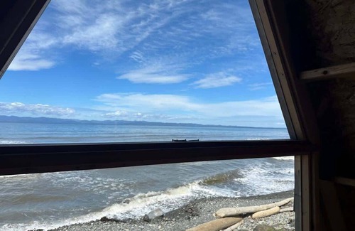 Port Angeles Apartment | Whiskey Creek Beach Front A-Frame Site 11
